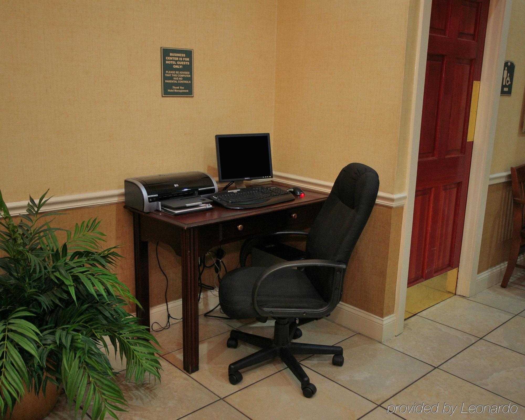 Quality Inn And Suites Palatka Riverfront Konforlar fotoğraf